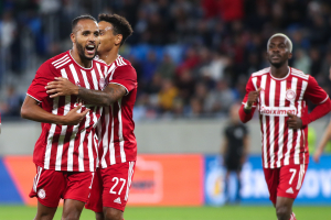 Europa League: «Σβηστή» πρόκριση για Ολυμπιακό στους ομίλους - Ισόπαλος 2-2 με Σλόβαν, στη Μπρατισλάβα