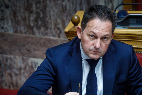 «Αιχμές» Πέτσα κατά Λαζαρίδη – «Περιμένω επίσημη απάντηση από το ΥΠΑΙΘΑ για τον διορισμό του το 2007»