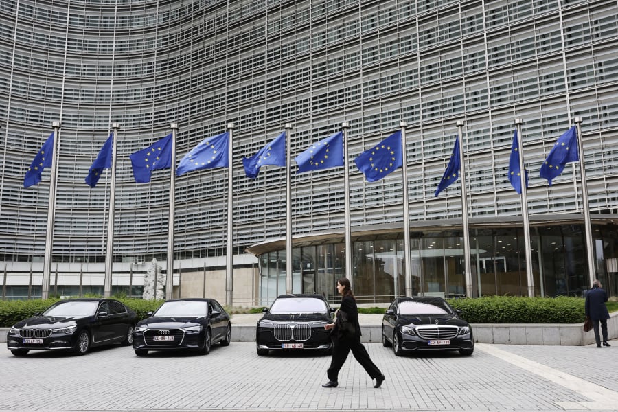 Συναγερμός στην Αθήνα: Φρένο από Κομισιόν στην παράταση του Ταμείου Ανάκαμψης, θα χαθούν σημαντικά κονδύλια