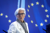 Green Transition Poses New Risks for European (and Greek) Banks, ECB Warns