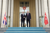 Ο Στάρμερ υπέγραψε συμφωνία, άνω των 9 δισ. ευρώ για Eurofighter, με την Τουρκία