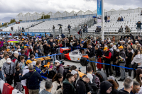 Από τη Fan Zone στο showrun του Allwyn x McLaren Racing: Live in Athens