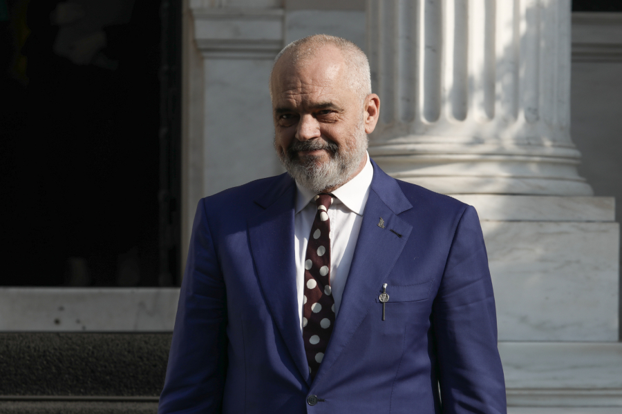 Στο κλειστό γήπεδο Γαλατσίου η ομιλία του Έντι Ράμα