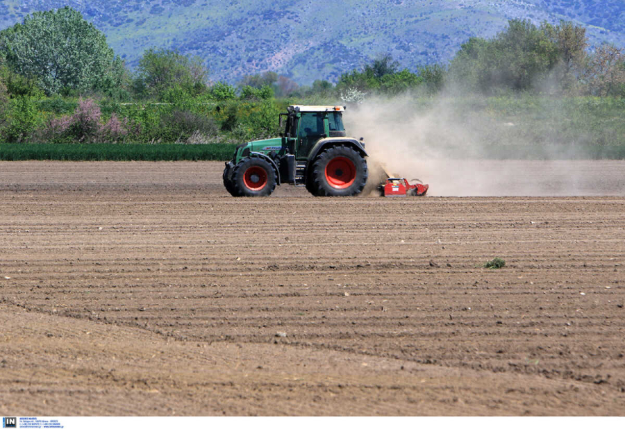 Νέοι αγρότες: Ενισχύσεις έως 42.500 ευρώ – Τι προβλέπει το νέο πρόγραμμα