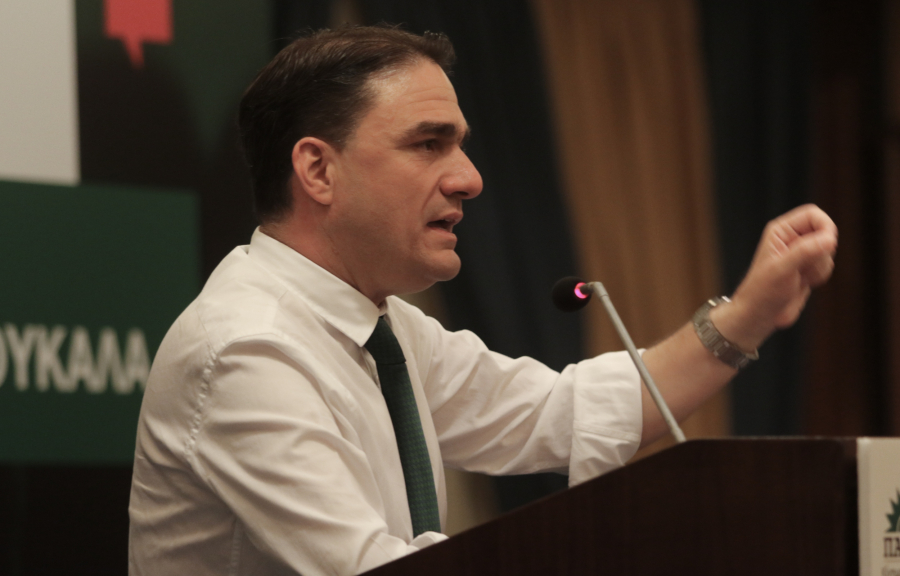 Τσουκαλάς για Τέμπη: Υπάρχουν πολιτικά και οικονομικά συμφέροντα για να συσκοτιστεί η υπόθεση