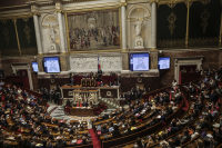 Γαλλία: «Όχι» στην επιβολή φόρου στους «υπερπλούσιους»