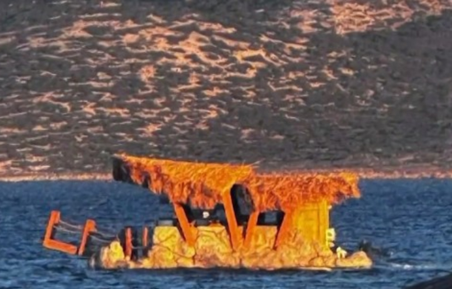 Κουφονήσια: Πλωτή καντίνα σε παραλία Natura - Αντιδρούν οι κάτοικοι (βίντεο)