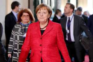 Μέρκελ: Η ευρωζώνη πρέπει να μείνει ενωμένη
