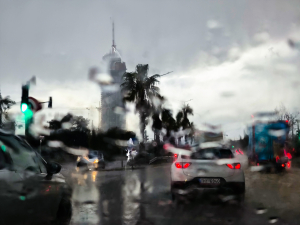 Παραμένει η αστάθεια στον καιρό και σήμερα: Πού θα βρέξει