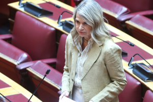 Επίκαιρη ερώτηση Μ. Αποστολάκη σε Θεοδωρικάκο για τις «νέες υπέρογκες και αυθαίρετες αυξήσεις στα ασφάλιστρα υγείας»