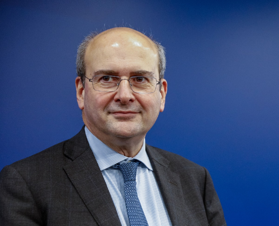 Χατζηδάκης: Να κλείσει η «κερκόπορτα» της πιστοποίησης στην κατάρτιση