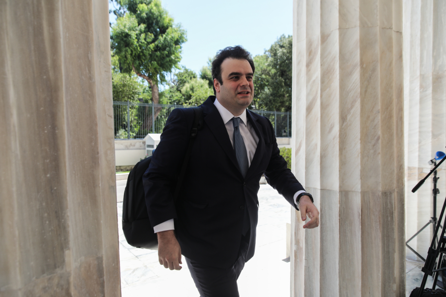 Ατύχημα για τον Πιερρακάκη στη Νάξο