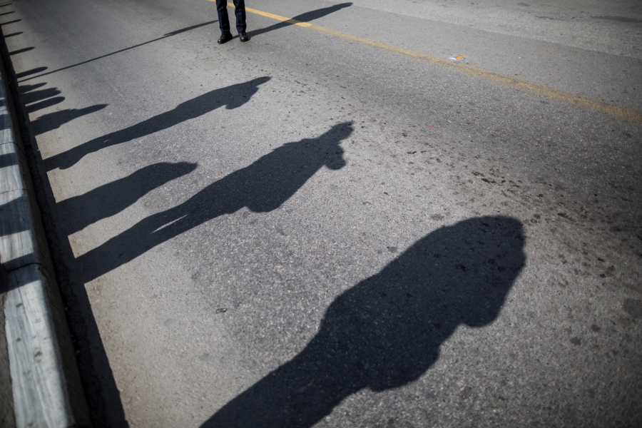 «Ο μισθός δεν φθάνει» για το 55% των Ελλήνων - Στο ναδίρ η ψυχολογία για 8 στους 10