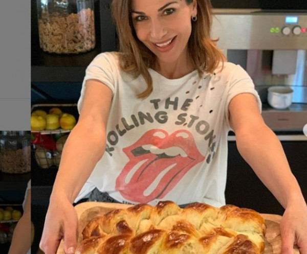 Η συνταγή της Βανδή για Πασχαλινό τσουρέκι! (vid)