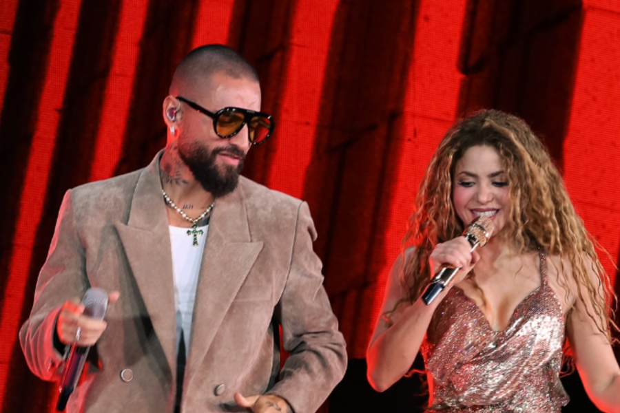 Σακίρα και Μαλούμα ξεσηκώνουν το κοινό τραγουδώντας το «Chantaje» (Βίντεο)