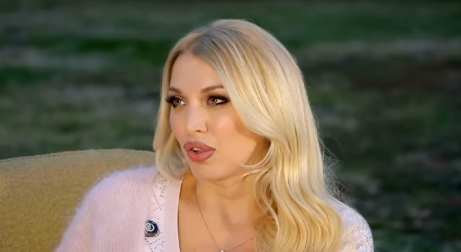 Κωνσταντίνα Σπυροπούλου: Μαζί με τον σύζυγό μου πήραμε την απόφαση να απέχω από την τηλεόραση