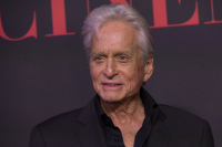 Μάικλ Ντάγκλας: «Με τον πατέρα μου κάναμε πάνω από 150 ταινίες σε 80 χρόνια»