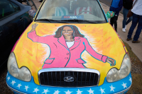 Χάρις ή Τραμπ; Γιατί περιμένει με κομμένη την ανάσα η Ελλάδα