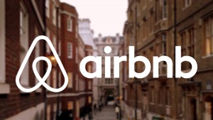 Η Airbnb θέλει να ανοίξει… αεροπορική