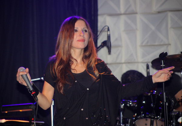 Η Ευριδίκη μιλά για τα δύο διαζύγια και τον τρίτο της γάμο (vid)