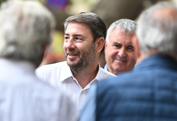 Περιοδεία Ανδρουλάκη στη Θεσσαλία - Θα συζητήσει με αγρότες στη Λάρισα