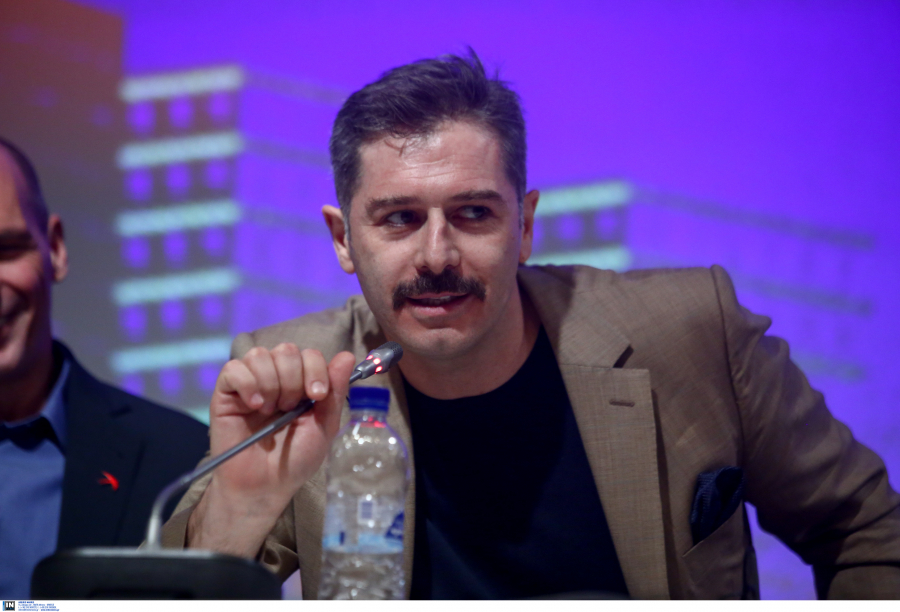 Μπουρδούμης κατά Σερβετάλη: Για τις συλλογικές συμβάσεις δεν έχεις την ίδια ευαισθησία, ίσως γιατί δεν σε άφησε ο πνευματικός σου (εικόνες)