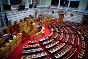 Τέμπη: Στο στόχαστρο της αντιπολίτευσης η ηγεσία της Δικαιοσύνης - «Λειτουργούν ως κυβερνητικοί εκπρόσωποι»