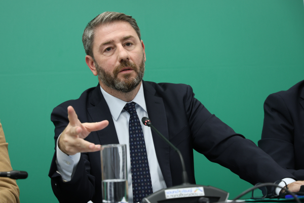 Ανδρουλάκης: Δεν δίνουμε αγώνα για τη δεύτερη θέση, αλλά για την πρώτη - Η κυβέρνηση εκτέθηκε με την αποπομπή Γκίλφοϊλ