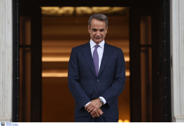 Ο Μητσοτάκης ξεκινά κύκλο επισκέψεων με αφετηρία το ΥΠΟΙΚ