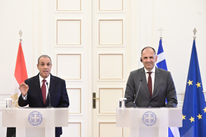 Συνάντηση Γεραπετρίτη - Αμπντελάτι: Διαβεβαιώσεις για το status quo της Μονής Σινά, καίρια η συμφωνία για ΑΟΖ