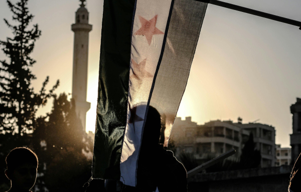 Ώρα μηδέν στη Συρία: Χιλιάδες εγκαταλείπουν τη χώρα - Οι τζιχαντιστές πλησιάζουν στη Δαμασκό