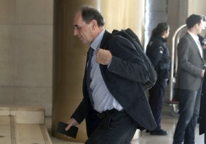 Στη Μόσχα ο Σταθάκης σε συνέδριο για την ενέργεια