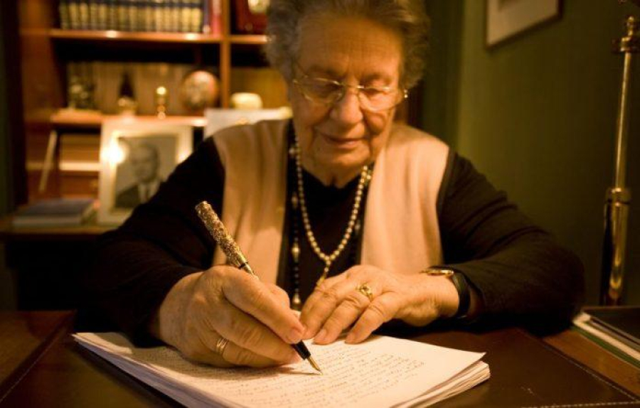 Πέθανε η μεγάλη κυρία του ελληνικού κρασιού