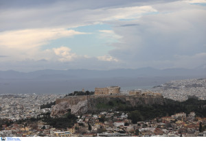 Καιρός σήμερα: Ανεβαίνει η θερμοκρασία, αφρικανική σκόνη και τοπικές βροχές