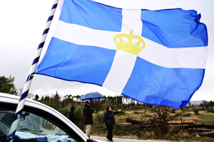 Σε στενό οικογενειακό κύκλο το μνημόσυνο του τέως Βασιλιά Κωνσταντίνου στο Τατόι