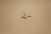 Στα τσιμέντα και στη θάλασσα σβήνει η φωτιά στην Πάτρα - Τι συμβαίνει με τα Canadair