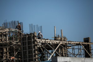 Νέο αδιέξοδο με τις άδειες οικοδομής - Μπλόκο στις ψηλές πολυκατοικίες
