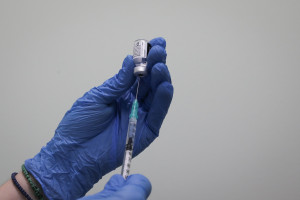 Χωρίς προτεραιοποίηση ο εμβολιασμός σε νησιά με μικρό πληθυσμό