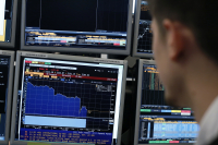 Κραδασμοί στις ευρωπαϊκές αγορές στην εκκίνηση της νέας εβδομάδας με τα βλέμματα στραμμένα στο Ιράν