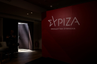 Greek Left Backs Tsipras Comeback Bid as Syriza’s Identity Crisis Deepens