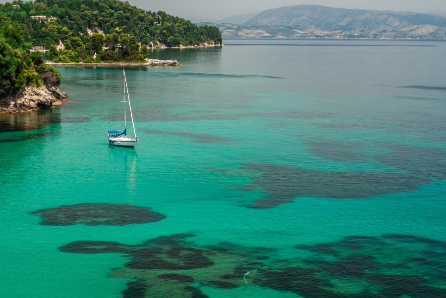 Γαλάζιες σημαίες 2023: Αυτή είναι η λίστα με τις καθαρότερες παραλίες στην Ελλάδα