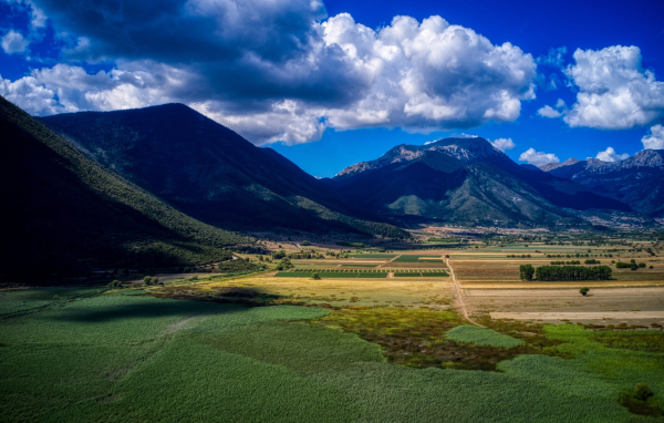 Τα 2 μαγικά χωριά κοντά στην Αθήνα που αξίζει να πάτε φέτος το χειμώνα