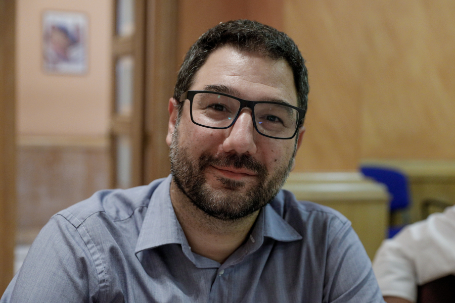 Ηλιόπουλος: «Να απαντήσουν κυβέρνηση και ΑΑΔΕ αν υπήρξε παρέμβαση για να σταματήσουν οι έλεγχοι για τα εικονικά τιμολόγια στη MARC»