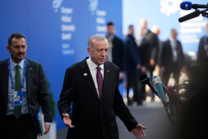 Ο Ερντογάν «ντιλάρει» με Οτσαλάν: Το ρίσκο με τους Κούρδους για την παραμονή στην εξουσία