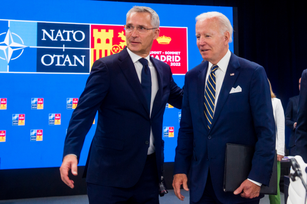 Νέα γκάφα Μπάιντεν: Μπέρδεψε Ελβετία και Σουηδία (βίντεο)