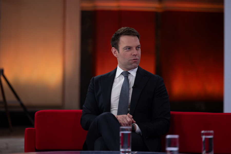 Κασσελάκης: Ίδια μέρα, δύο ειδήσεις, δύο «διαφορετικοί» κόσμοι