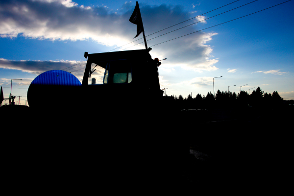 Απέκλεισαν το Τελωνείο των Ευζώνων: Επεισόδια μεταξύ αγροτών και αστυνομικών