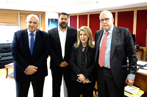 Συνάντηση Κρέτσου με την Ελληνική Ένωση Τραπεζών