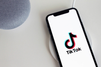 TikTok: Καταβάλλει πρόστιμο 400 εκατ. δολαρίων για τα προσωπικά δεδομένα των παιδιών