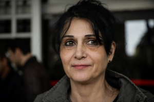 Υπόθεση Λαζαρίδη: «Καταστράφηκε η ζωή μου, να δικαστεί όπως κι εγώ», λέει η 60χρονη καθαρίστρια από τον Βόλο